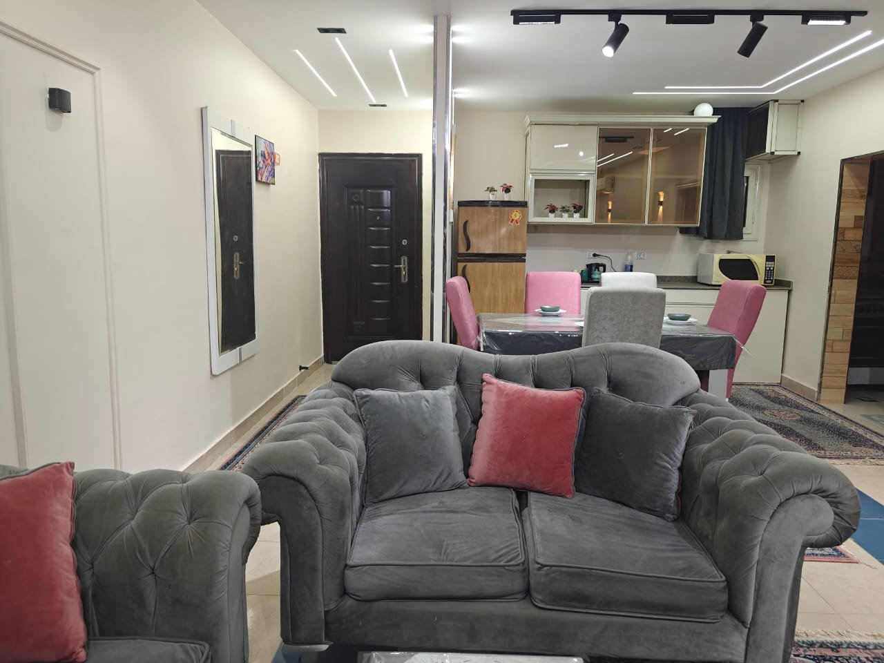 Whatsapp Image 20260221 at 192203 2 | شقة مفروشة للايجار مفروشة للايجار موقع مفروشة بيضمنلك فلوسك علشان ميتنصبش عليك من السماسرة لاننا شركة مسجلة تاجير العقارات الشقق الفيلا المفروشة موقع مفروشة بيضمنلك فلوسك علشان ميتنصبش عليك من السماسرة لاننا شركة مسجلة تاجير العقارات الشقق الفيلا المفروشة