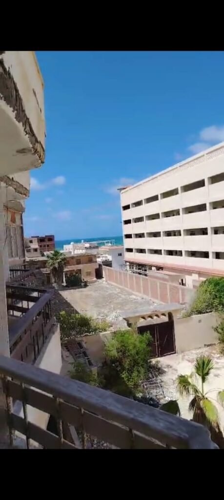 شقة مفروشة للإيجار الشهري في العجمي شارع ريدنبكس، ثالث نمرة من البحر - صورة 5