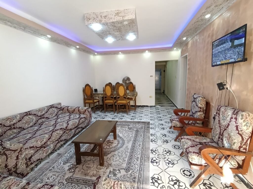 شقة مفروشة للإيجار اليومي في المندرة، الإسكندرية – 3 غرف بمساحة 140 م² - صورة 2 من 2