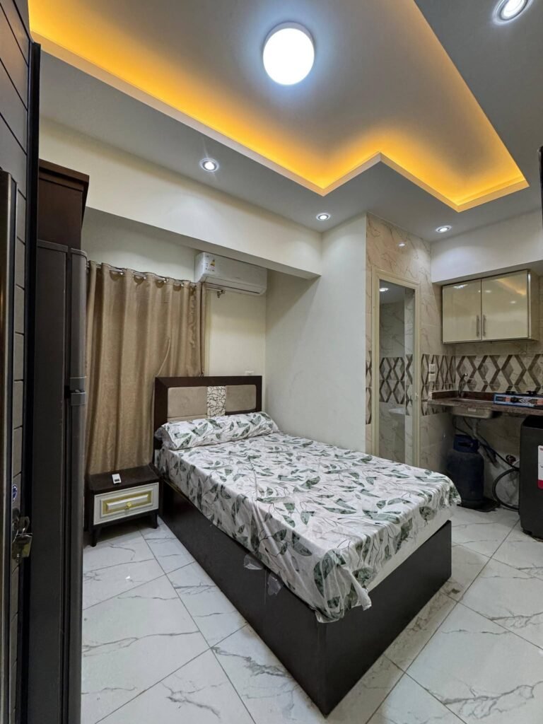 استوديو مفروش للإيجار في الحي الأول، أكتوبر الشارع الفاصل تشطيب فندقي - صورة 5 من 6
