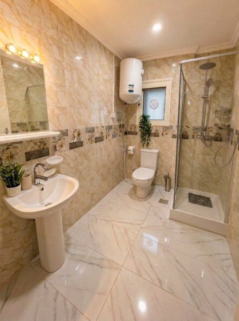 شقة مفروشة للإيجار اليومي في ميامي، الإسكندرية 3 غرف وحمامين - صورة 1 من 9