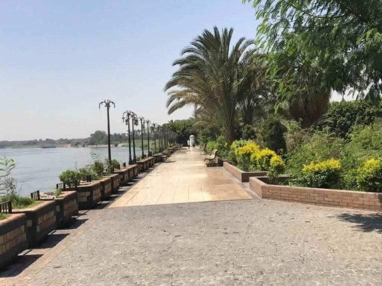 شقة مفروشة للإيجار اليومي على النيل في أبراج جلف تاورز، البحر الأعظم – 3 غرف - البحر الأعظم, الجيزة